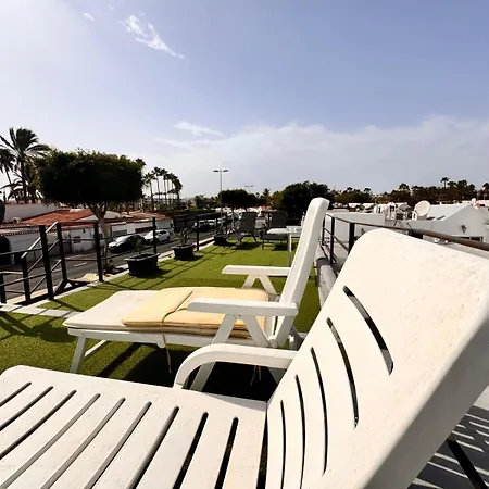 Yumbo Rainbow Homes D בית נופש