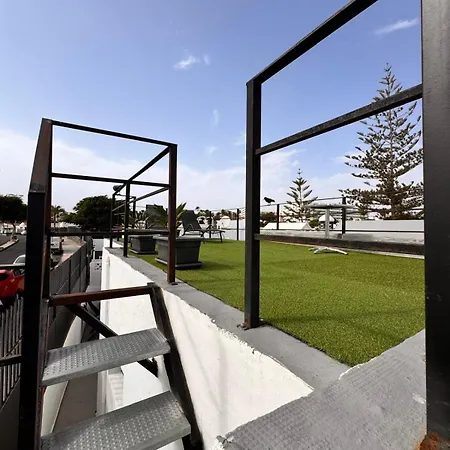 בית נופש Yumbo Rainbow Homes D